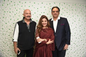rakesh-roshan-saapna-mukerji-vivek-kumar-ceo-aamby-valley-city-and-hotel-sahara-star-cinetheque-preview-theatre-sahara-star