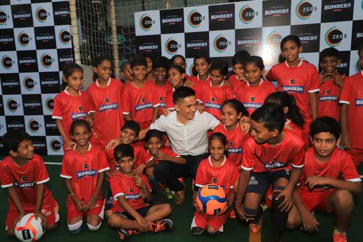 Sunil Chhetri and Oscar Foundation kids2